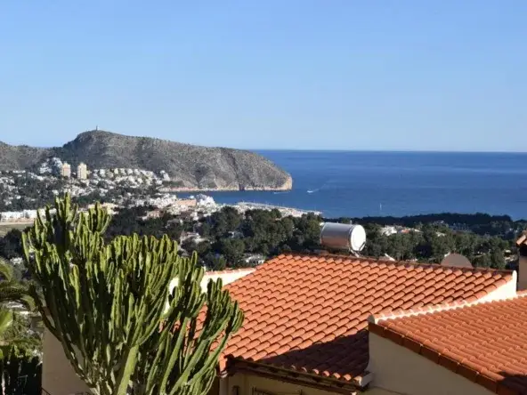 Terreno en Venta Moraira con Vistas al Mar
