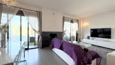 Casa Pareada en Valle Romano con Vistas al Mar y Piscina Privada