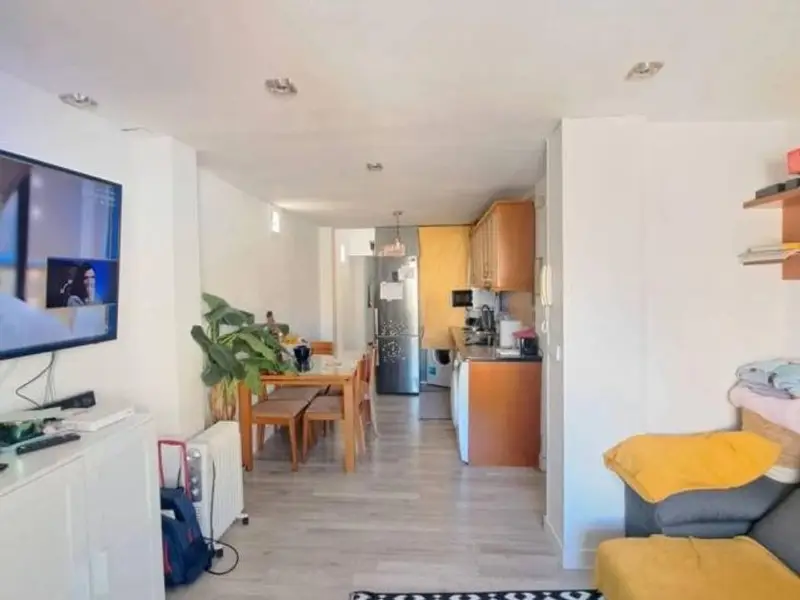 Piso Reformado en Almería Centro Cerca Puerta Purchena