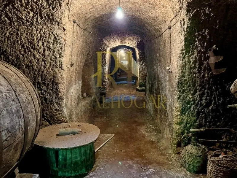 Venta Suelo en Villibañe - Bodega 800m2 con 7000m2 de Terreno