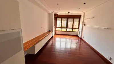Piso en venta en Santoña: Luminoso y acogedor con terraza