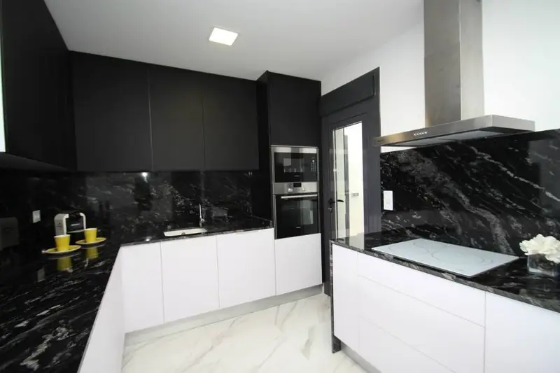 Villa en Venta San Miguel de Salinas Piscina y Terraza
