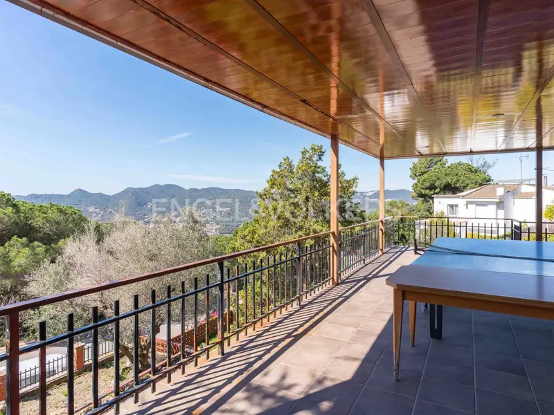 Chalet en Can Vilardell Mataro con piscina y garaje