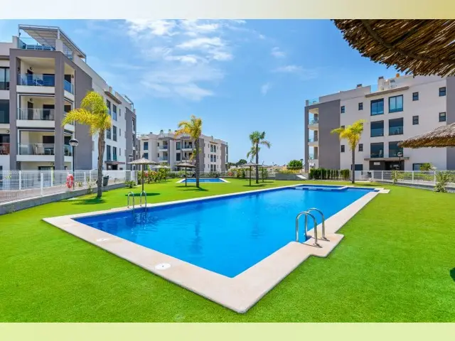 Apartamento en Villamartin Orihuela Costa 2 Dormitorios