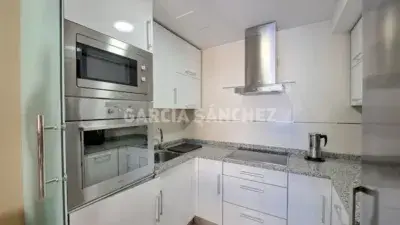 Apartamento en venta en Avenida Barraña, 9