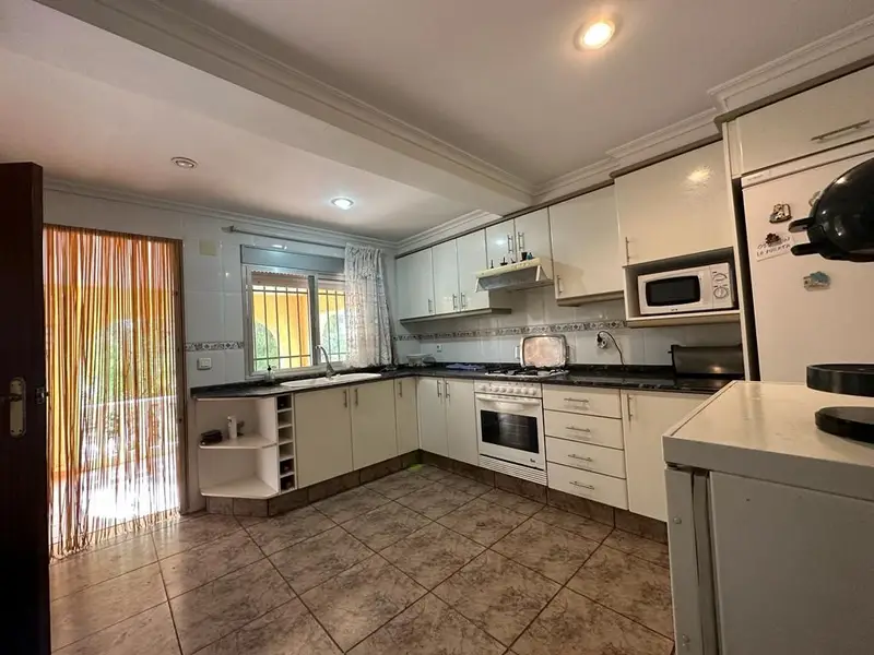 Venta Casa con terraza en Monserrat - Ref: CHA0033