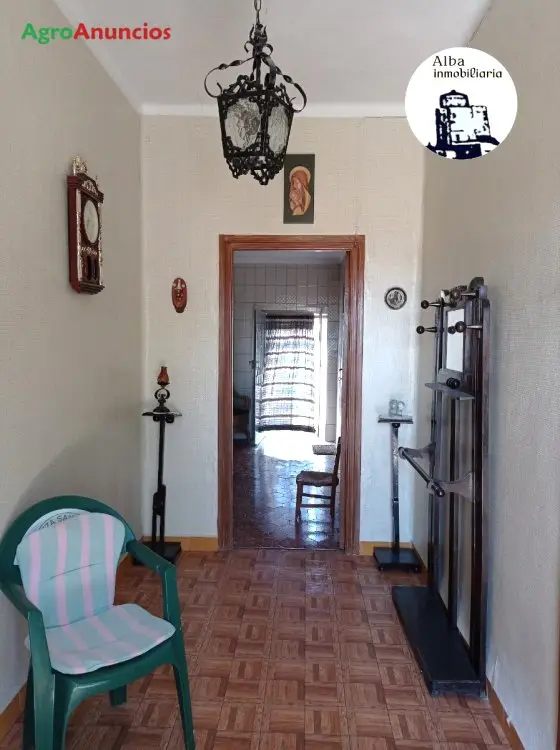 Venta  de Casa con jardín y patio en Salamanca