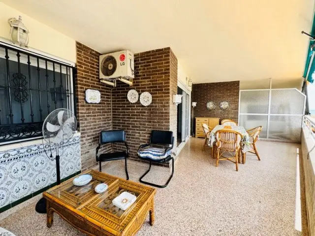 Piso de 3 Dormitorios en venta Torre La Mata, España