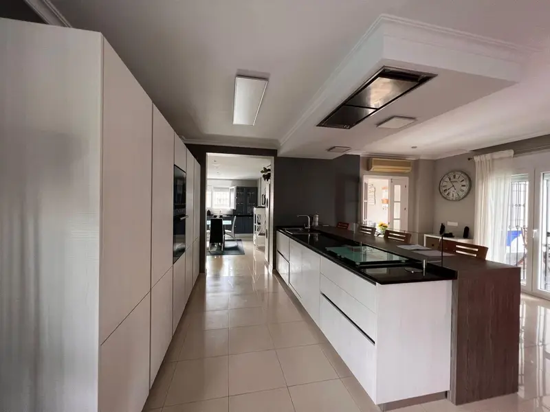 Chalet en Vega del Golf con Piscina y Zona de Ocio