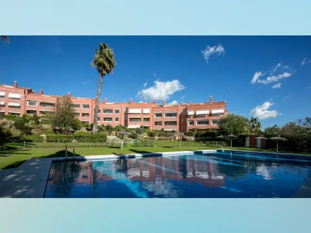Apartamento 4 Dormitorios Milla de Oro Lujo