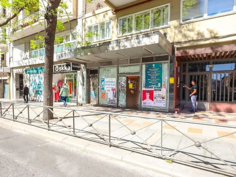 alquiler Local Comercial en Berruguete, Madrid (Dor-ha-bravo)- Globaliza