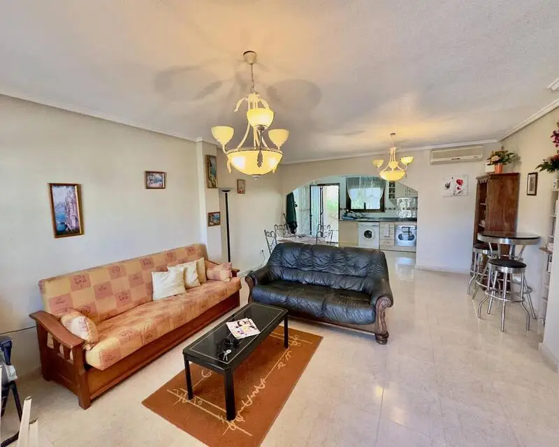 Apartamento en Venta Ciudad Quesada 2 Dormitorios 2 Baños Piscina