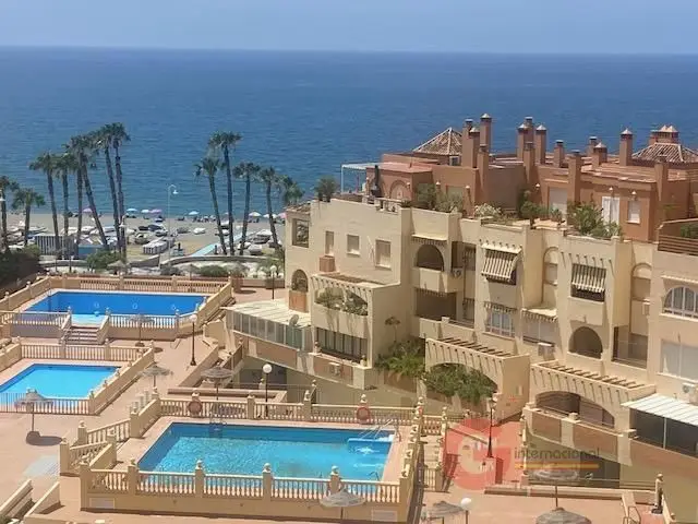 Apartamento en Almuñécar con Vistas al Mar
