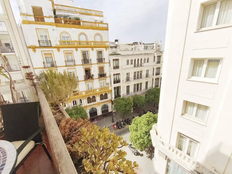 Alquiler Piso Sevilla Centro 158m2 3 Dormitorios 2 Baños Terraza