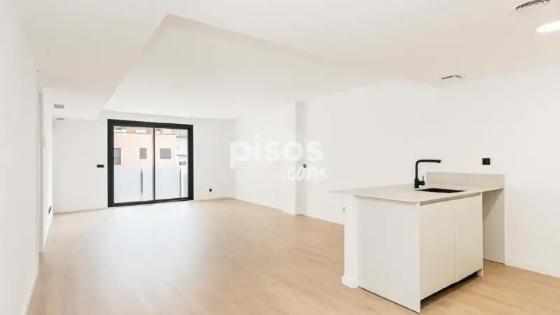 Piso en venta en Hospitalet de Llobregat Obra Nueva 95m2