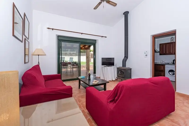 Chalet en Cala San Vicente con 4 dormitorios y piscina