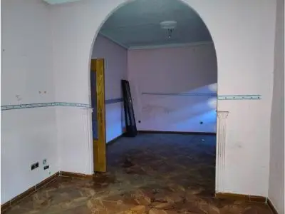 Casa en Toledo Santa Barbara para Reformar Cerca del Tren