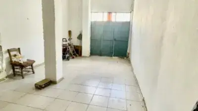 Piso en Venta en Baena Planta Baja con Cochera y Patio