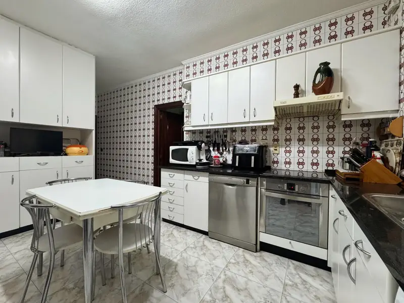 Piso en Venta en el Centro de Las Arenas 150m2 5 habitaciones