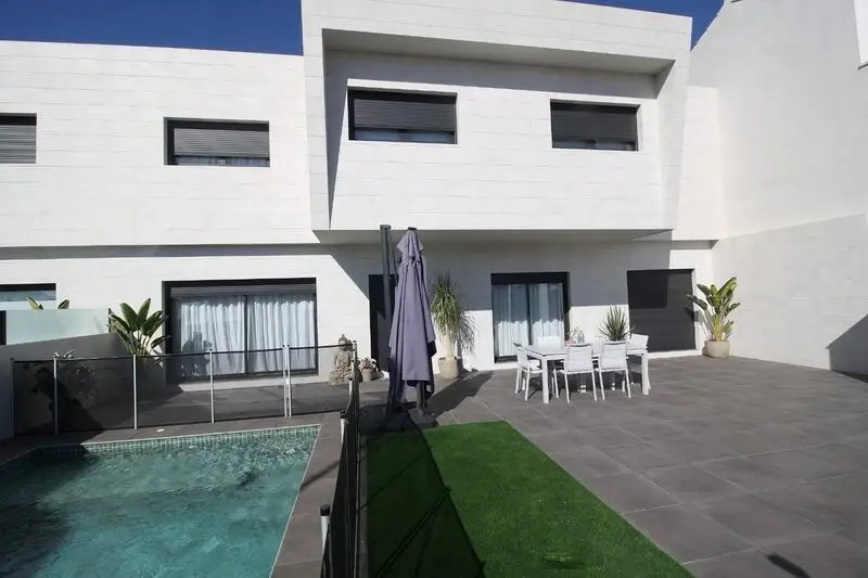 Villa 4 Dormitorios Piscina Privada San Pedro del Pinatar