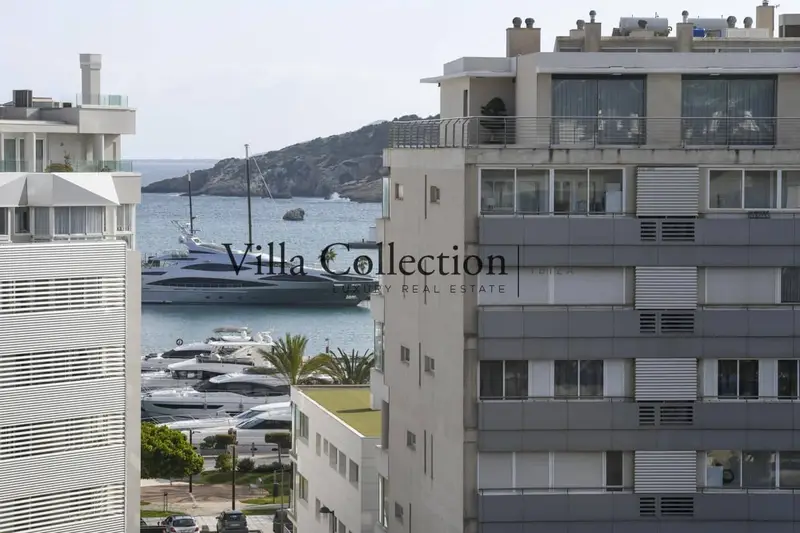 Ático de Lujo en Nueva Ibiza con Vistas al Mar