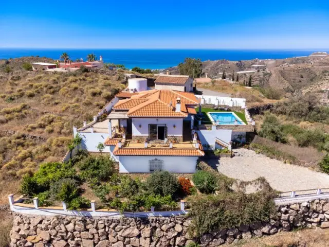 Casa Rural con Piscina cerca de Torrox para 4 Personas