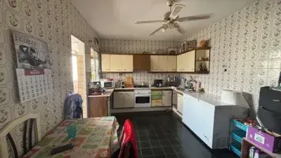 Piso amplio en venta para reformar 4 dormitorios 2 baños