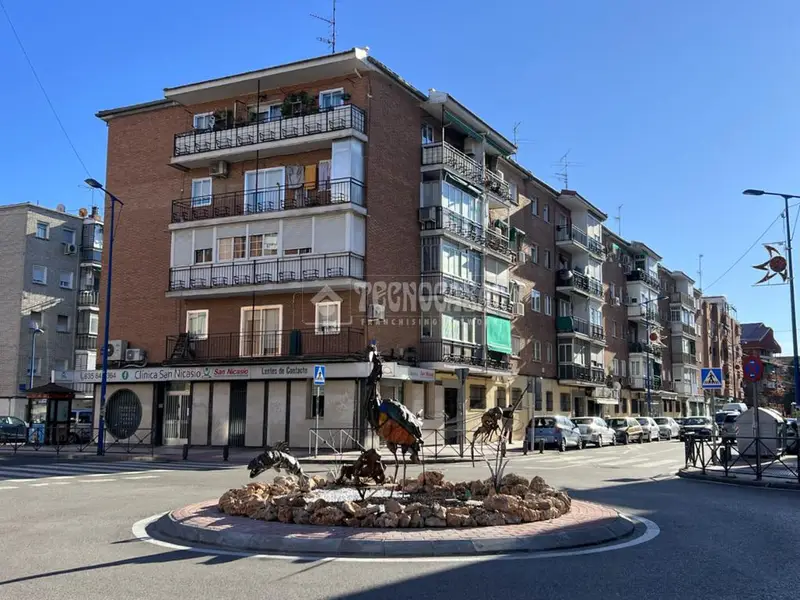 Piso 3 Dormitorios San Nicasio Terraza Excelente Ubicacion