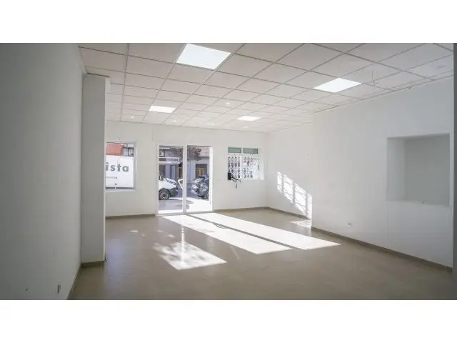 Local Comercial Elda Gran Avenida Recien Reformado