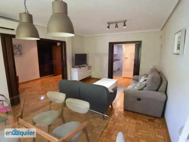 Alquiler piso 3 dormitorios Calle Don Armando Palacio Valdes