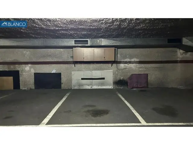 Parking Cerca del Mercado de Collblanc