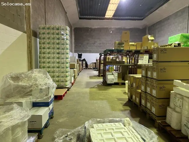Nave Industrial 260m² con Oficina - Alta Versatilidad