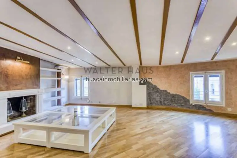 Ático en venta en Barcelona: 264m², 5 habitaciones, 3 baños, terraza