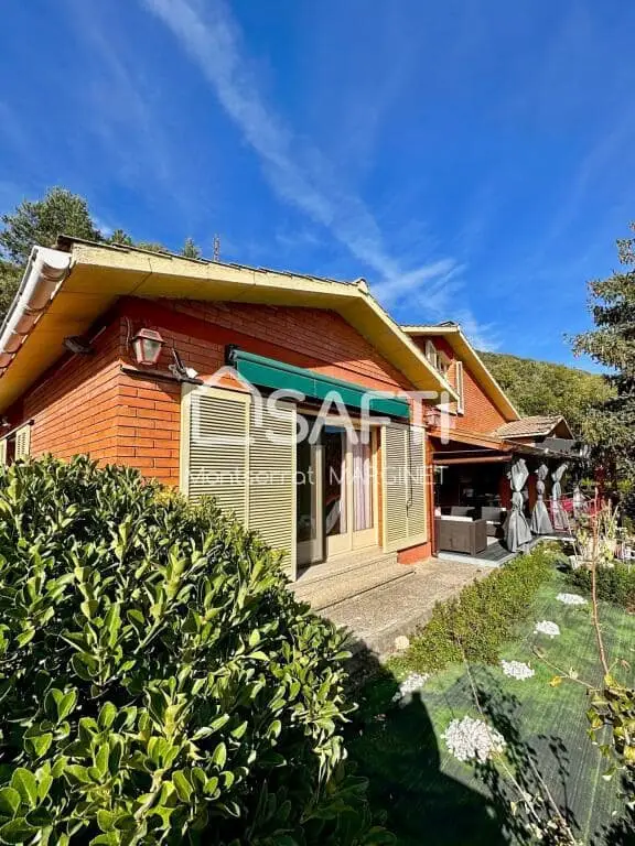 Chalet con Vistas al Pantano de la Baells