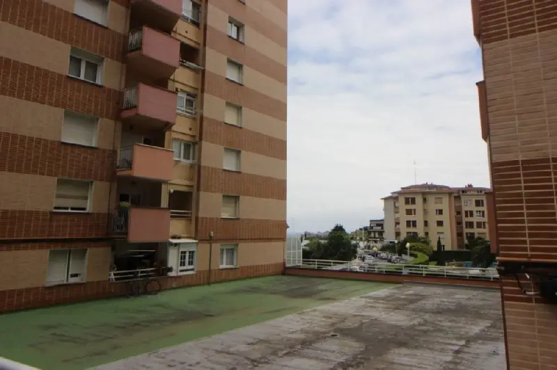 Venta Local Comercial Brazomar Castro Urdiales 200m2