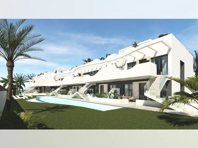 Piso de 3 Dormitorios en venta Pilar De La Horadada, España