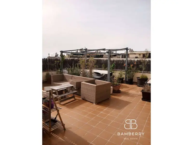 Atico Luminoso en Castelldefels con Terraza 60m2 y Piscina