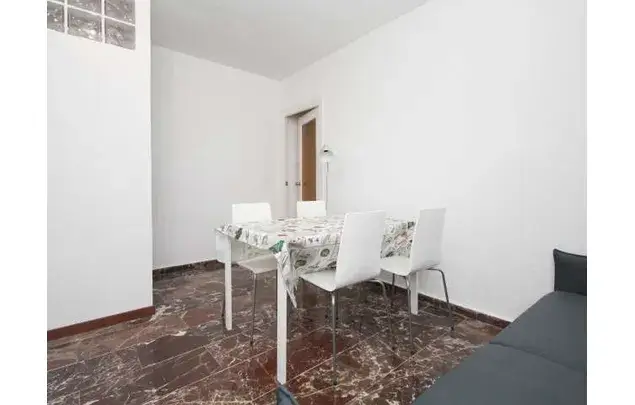 Apartamento 5 habitaciones 130m2 cerca Universidad Granada