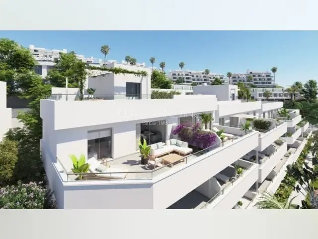 Apartamento 2 Dormitorios en Venta Estepona