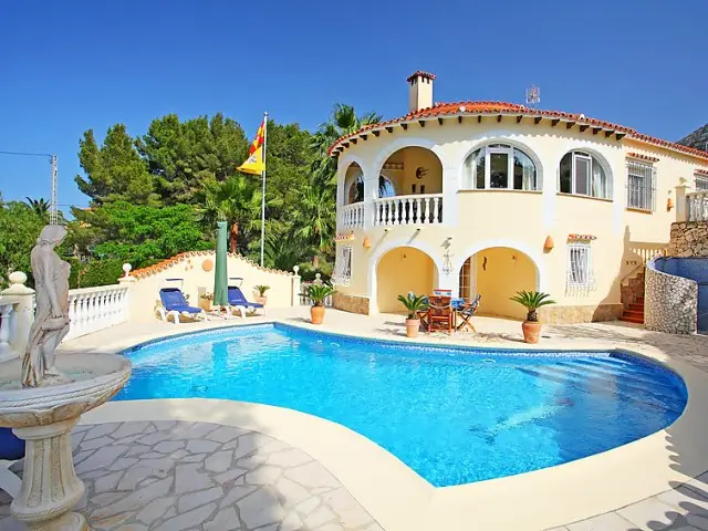 Casa Villa 2 Dormitorios Alquiler Denia Espa	
	
	
	
a