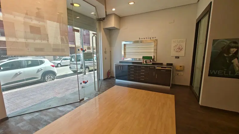 Local Comercial en Buñol 134m²