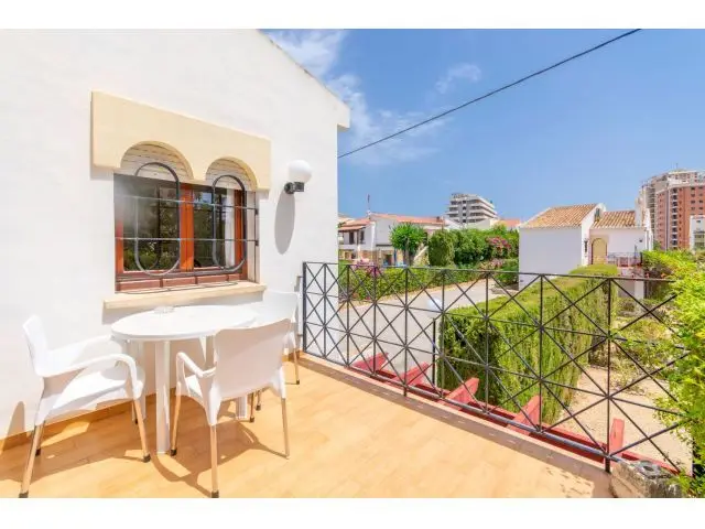 Bungalow en Venta Calpe Cerca Playa 2 Dormitorios Jardin Piscina