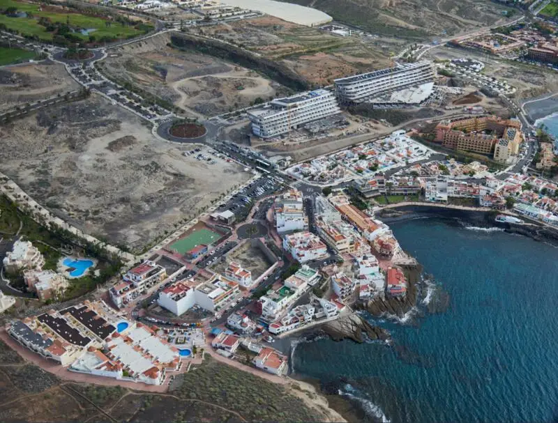 Venta Locales Comerciales La Caleta Tenerife