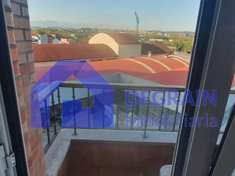 Venta Piso Centro Lugones Asturias 2 Dormitorios 2 Baños Garaje Trastero
