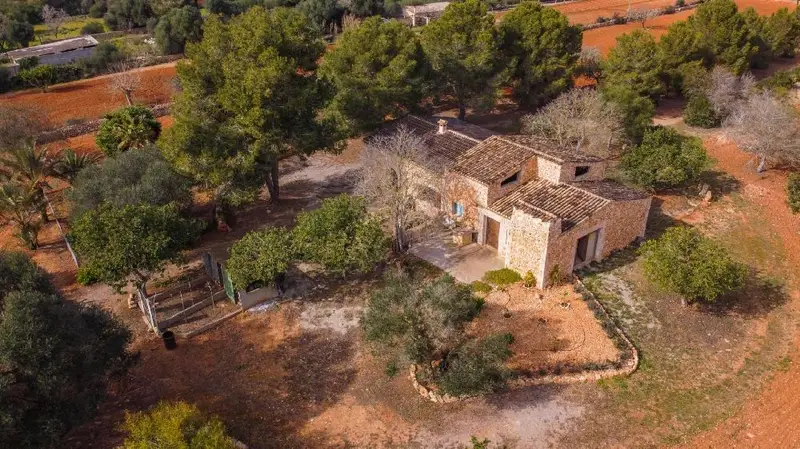 Venta Casa con Jardin en Ses Comunes Campos RI-00432