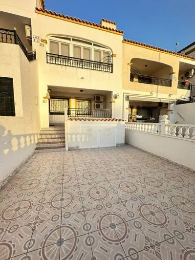 Bungalow 2 Dormitorios Orihuela Alicante Espa																																																																																																																																																																																																																																																																																																																																																																																																																																																																																																																																																																																				
tildea