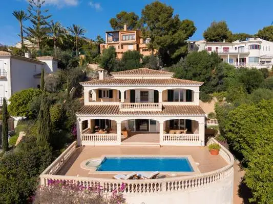 Villa en Costa d en Blanes con vistas al mar
