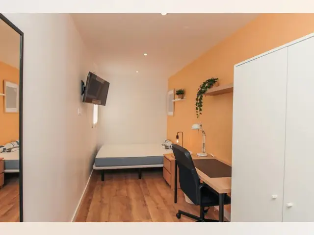 Habitacion Alquiler Reus Estudiantes Trabajadores Amueblada