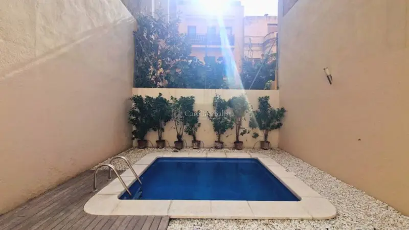 Dúplex con Piscina Privada y Licencia Turística en Gràcia