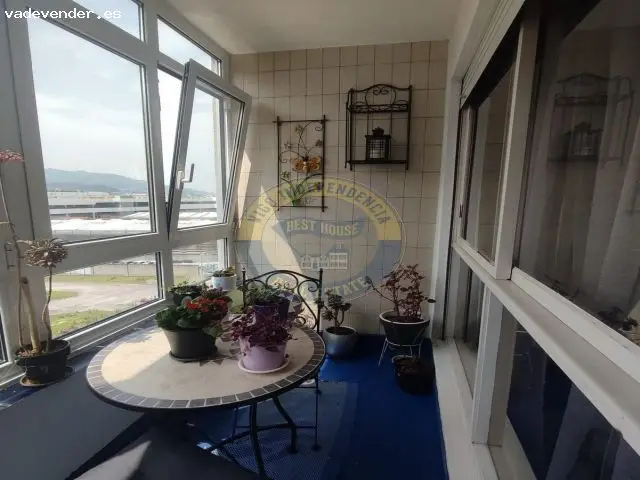 Piso en Avenida de Portanet Vigo Garaje Doble Trastero Vistas Despejadas
